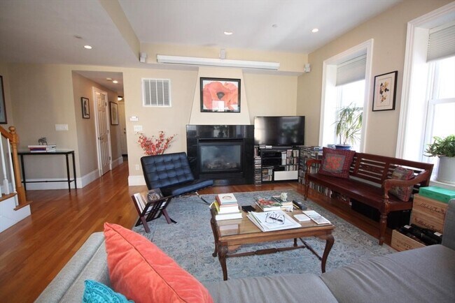 Foto del edificio - 486 Shawmut Ave