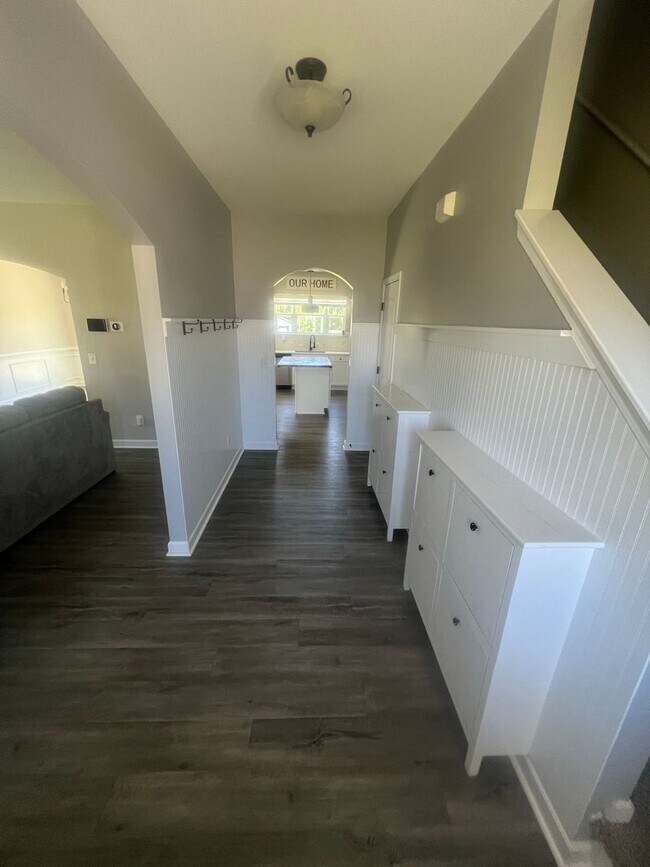 Foto del edificio - 303 Breezeway Dr