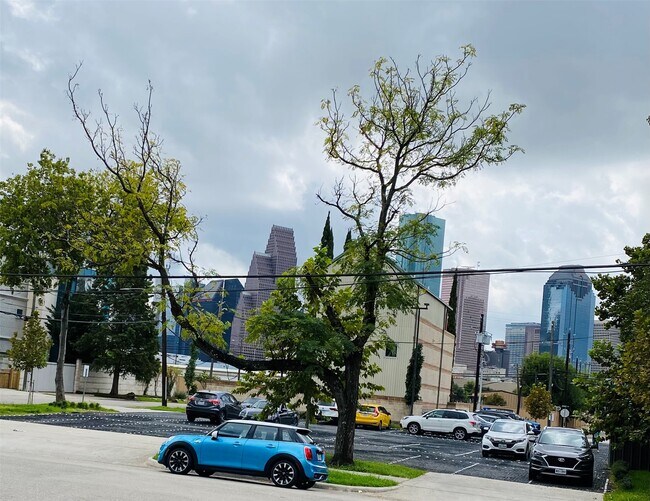 Foto del edificio - 1406 Edwards St