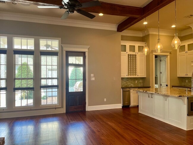Building Photo - Beautiful Home in Rouzan of Southdowns nei...