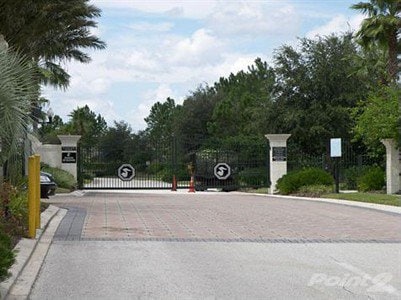 Building Photo - 2725 Old Redpine Way