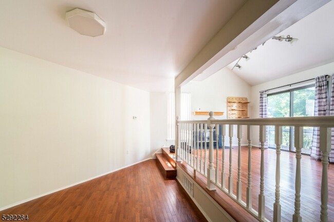 Building Photo - 221 Arrowood Way