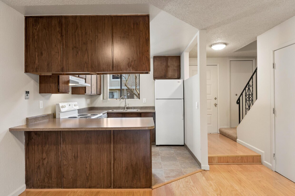 7451 Bridgit Dr, Rohnert Park, CA 94928 Townhouse for Rent in Rohnert