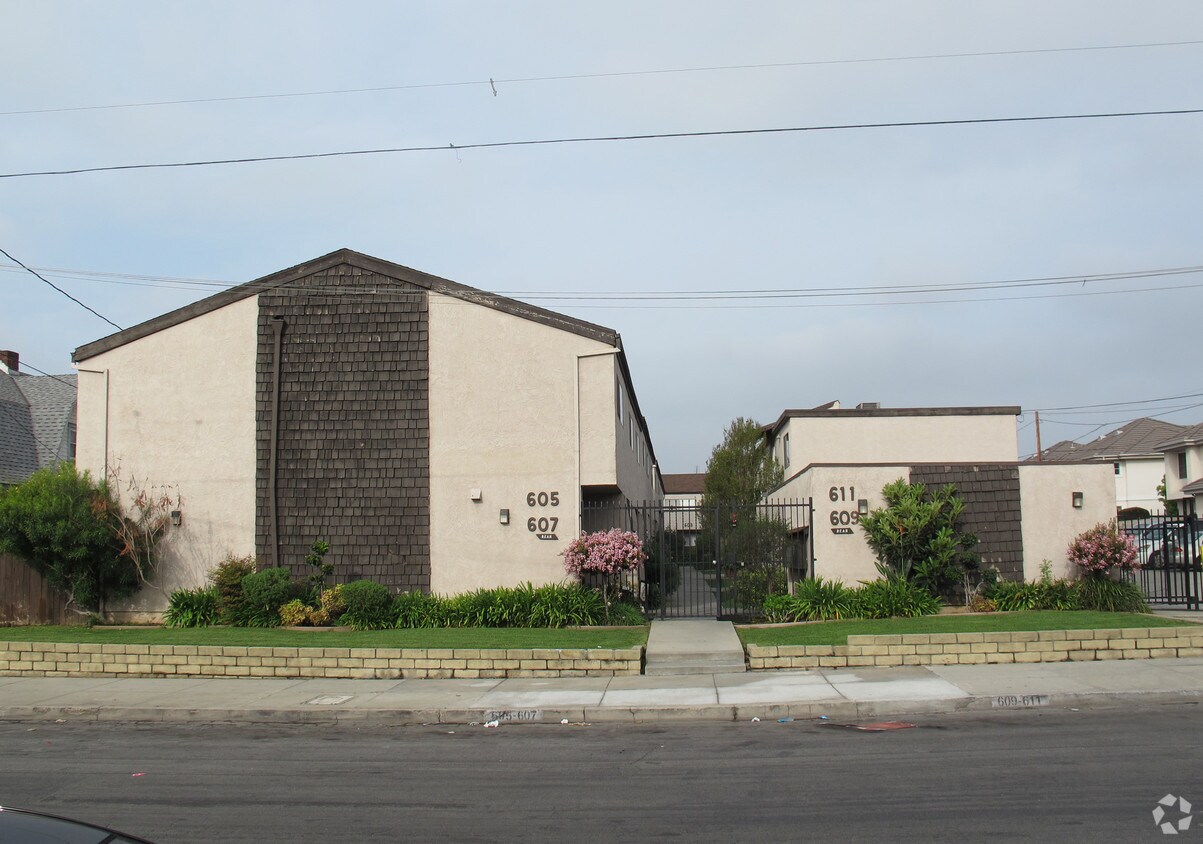 Primary Photo - 605 N Nicholson Ave