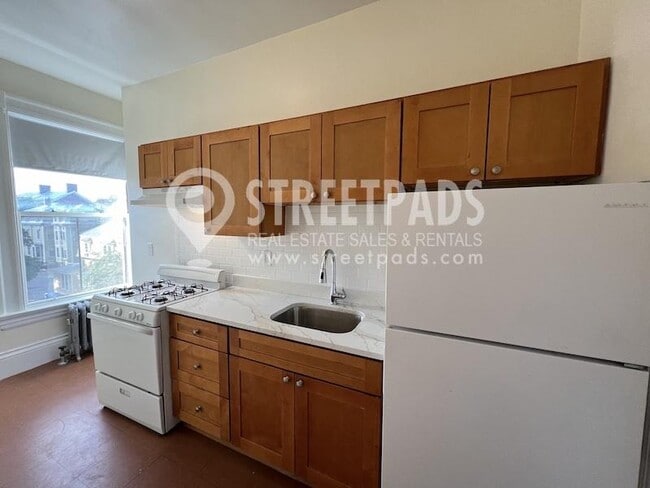 Building Photo - 1 bedroom in Cambridge MA 02138