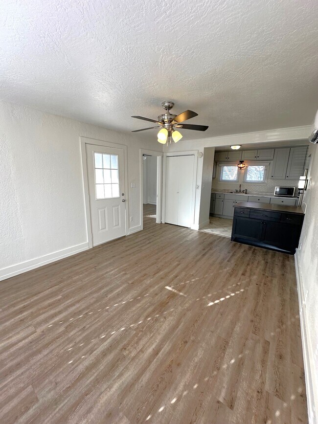 Foto del edificio - 1521 Blaine St