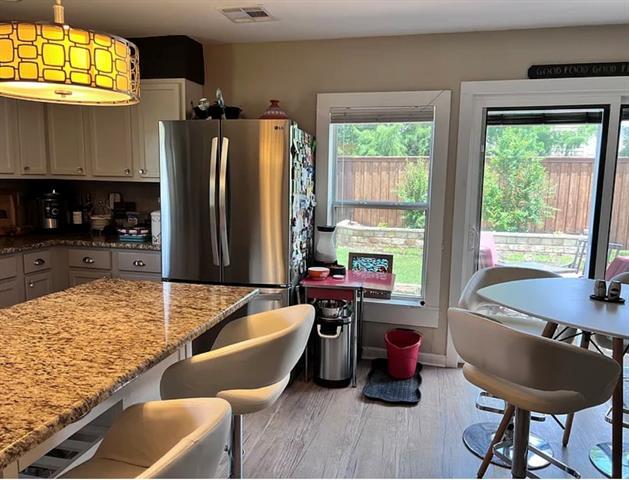 Foto del edificio - 208 N Walnut St