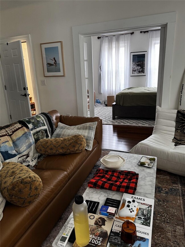 Foto del edificio - 32-43 47th St
