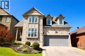 Building Photo - 704 Zurich Dr