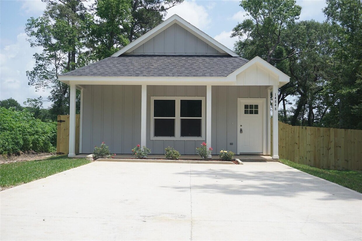 Foto principal - New Construction Home- this home is a sing...