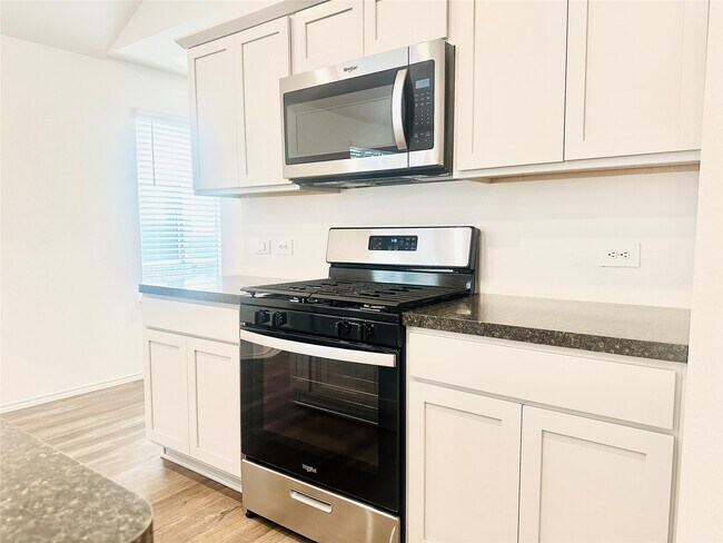 Building Photo - 6059 Canyon Dawn Dr