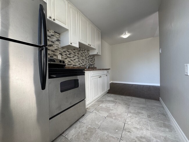 Building Photo - 2 bedroom apartment