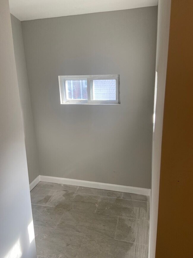 Foto del edificio - 1162 E Price St