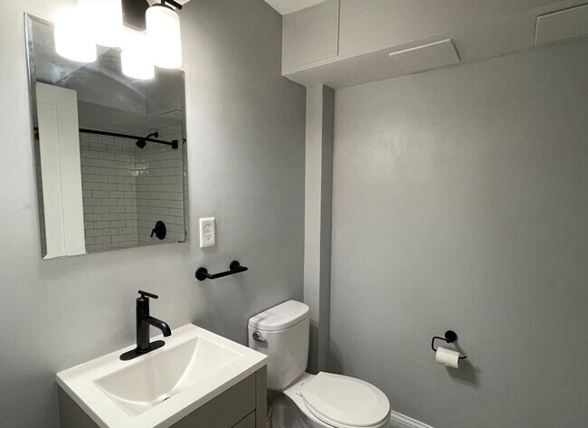 Foto del edificio - 233 Lafayette St