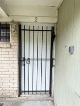 Building Photo - 3411 Drew St