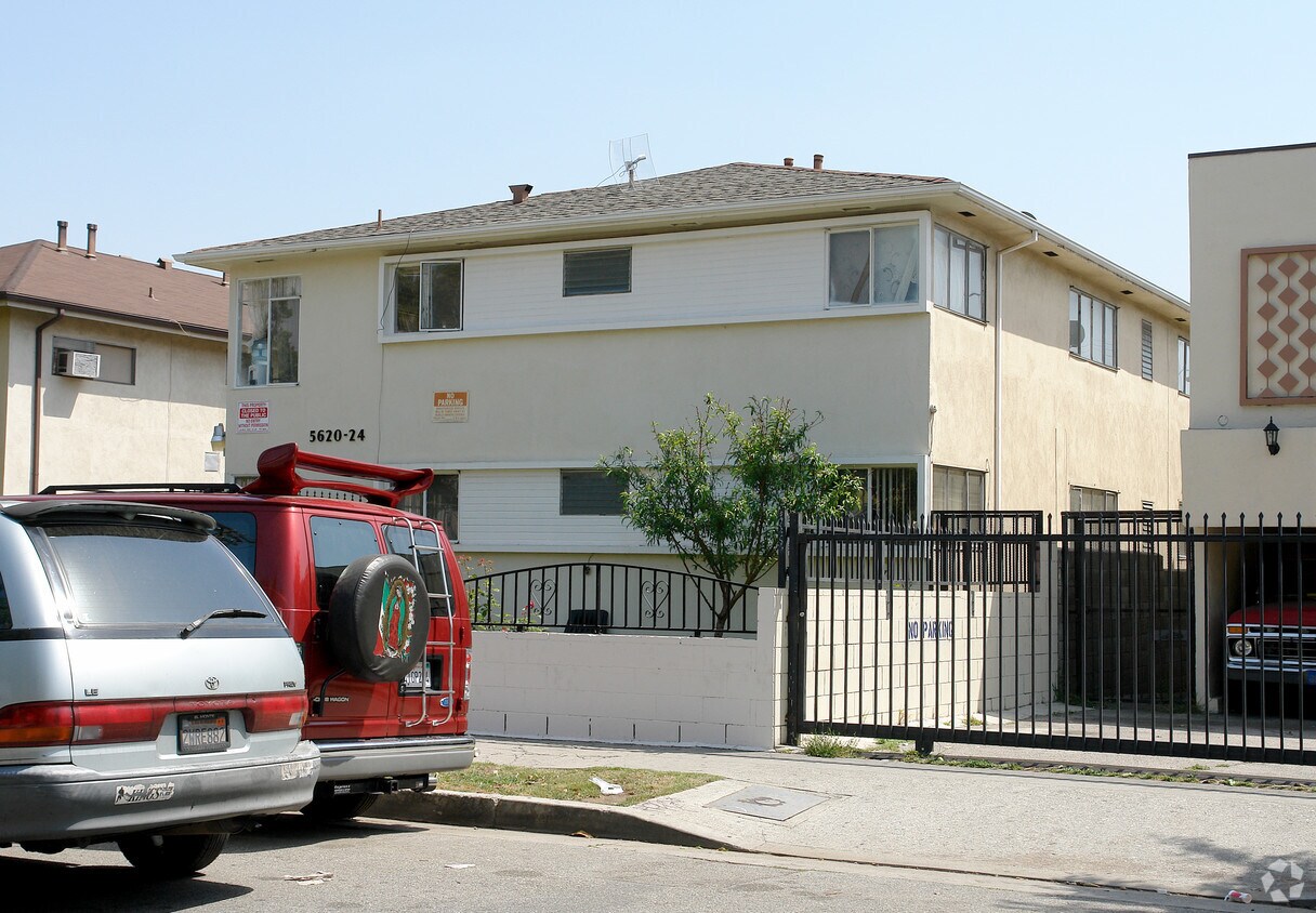 Foto del edificio - 5620 Harold Way