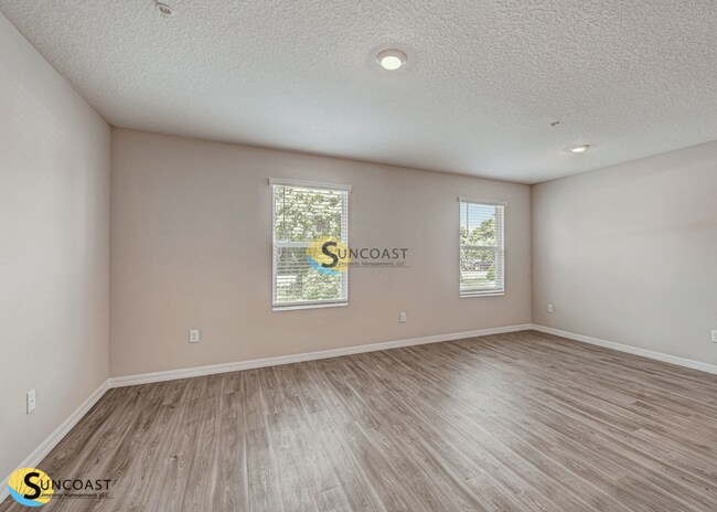 Foto del edificio - 9588 Hood Rd