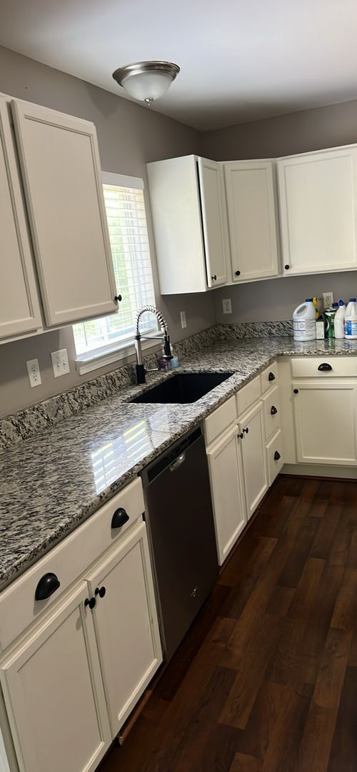 Foto del edificio - Farmington Hills Beautiful 4 Bed Home