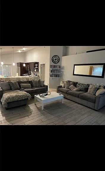 Foto del edificio - 555 Beasley Ct