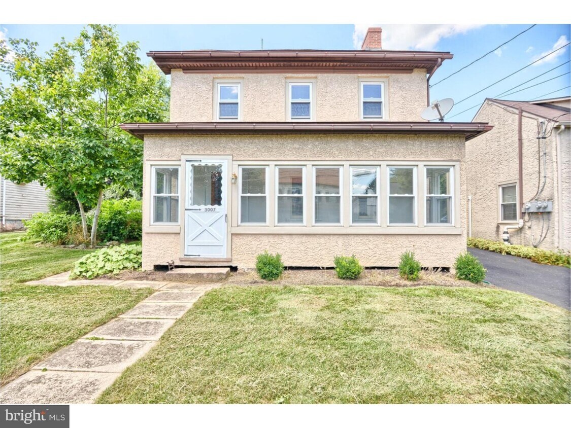 3007 W Main St, PA 19543 House for Rent in PA
