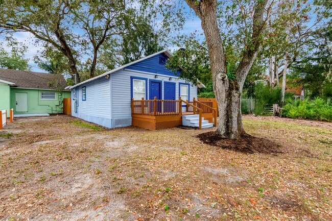 Photo - 547 Wildwood Way House