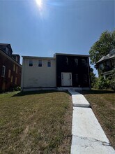 Building Photo - 5434 Maple Ave