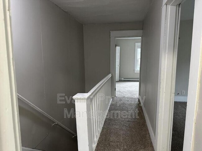 Building Photo - 410 Jefferson St
