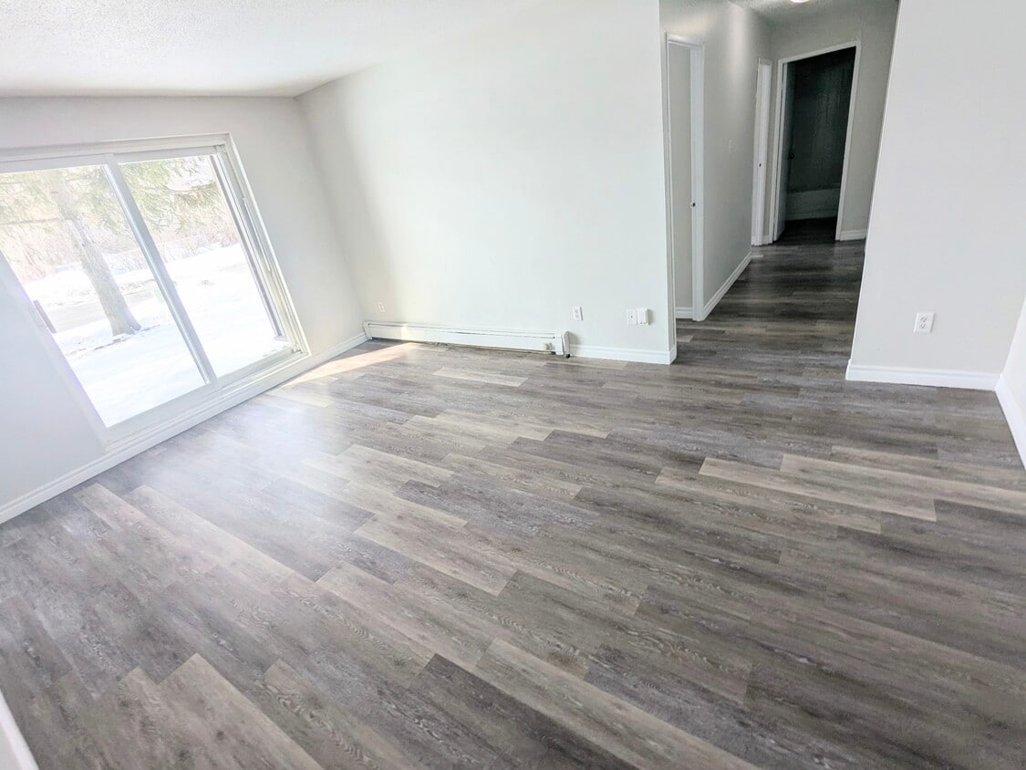 Building Photo - 26 Lorraine Ave