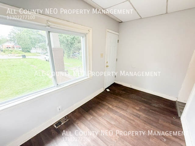 Building Photo - 1234 Winton Ave