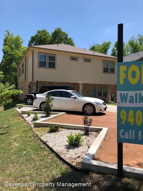 Building Photo - 4 br, 2.5 bath House - 1107 Norman St. #105