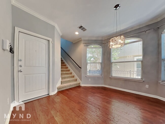 Building Photo - 9613 Solana Vista Loop
