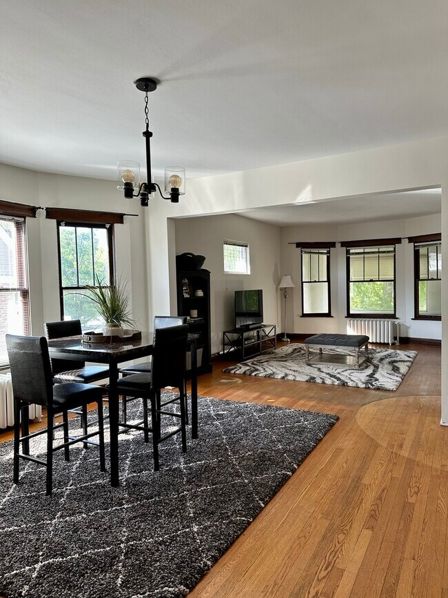 Foto del edificio - 845 Oakwood Ave