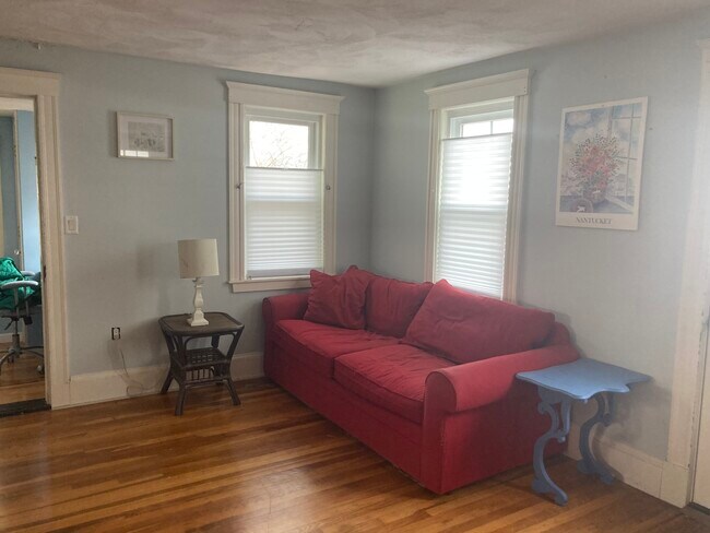Building Photo - 571 Quincy Shore Dr