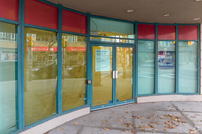 Entrance - The Beach Condominiums 5