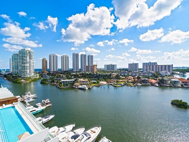 Foto del edificio - 400 Sunny Isles Blvd