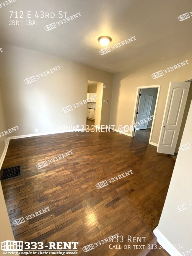 Foto del edificio - 712 E 43rd St