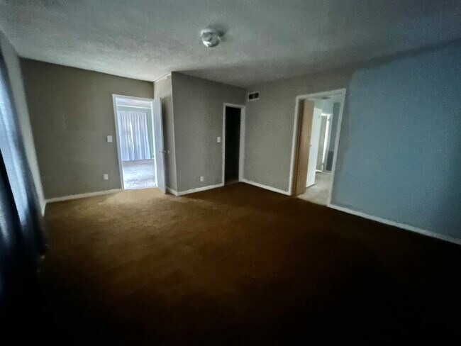 Foto del edificio - 205 S Commercial Ave