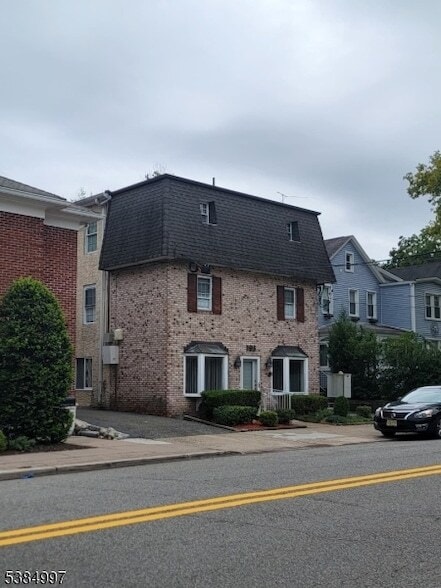 Photo - 195 3rd Ave House