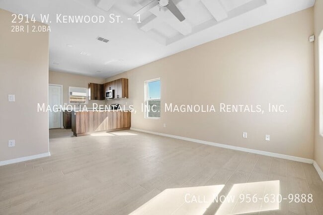 Building Photo - 2914 W Kenwood St