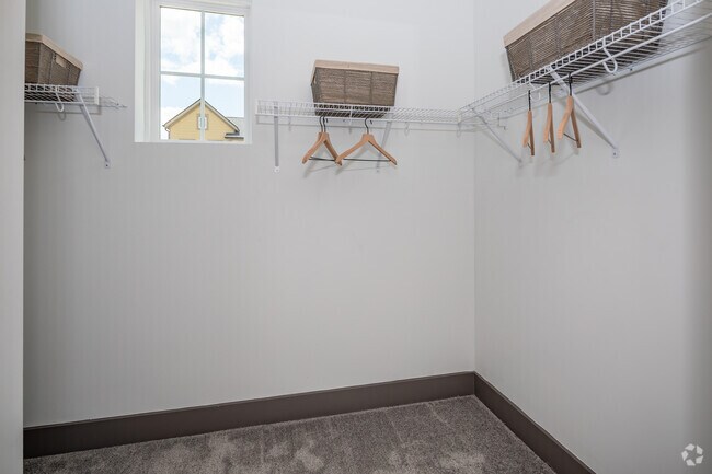 2BR, 2BA - Lyrical - 1,098SF - Walk-In Closet - Mandolin at Stream Valley