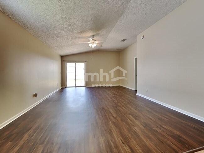 Building Photo - 1851 Pineta Cove Drive