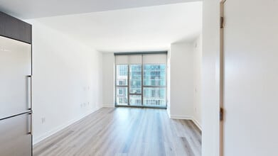Interior Photo - 399 Fremont