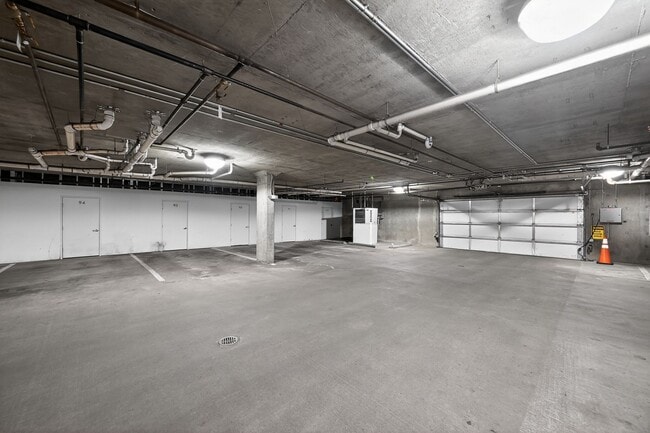 Building Photo - 9079 E Panorama Cir