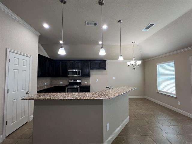 Building Photo - 202 Valley View Dr