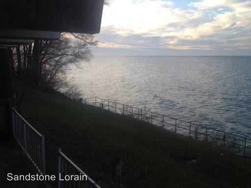 Building Photo - 4166-4166 Shore Dr