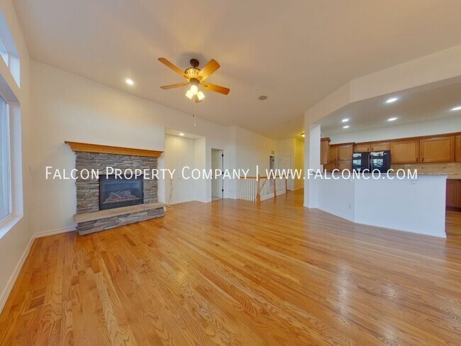 Building Photo - 302 All Sky Dr