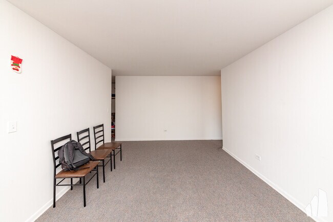 Foto del edificio - 520 W Aldine Ave