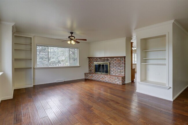 Foto del edificio - 4 Bedroom Home in Prescott!