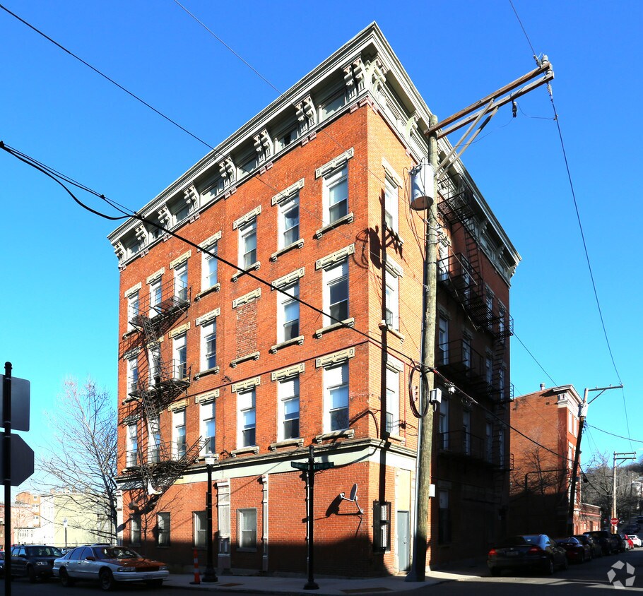 Primary Photo - 1201-1203 Broadway
