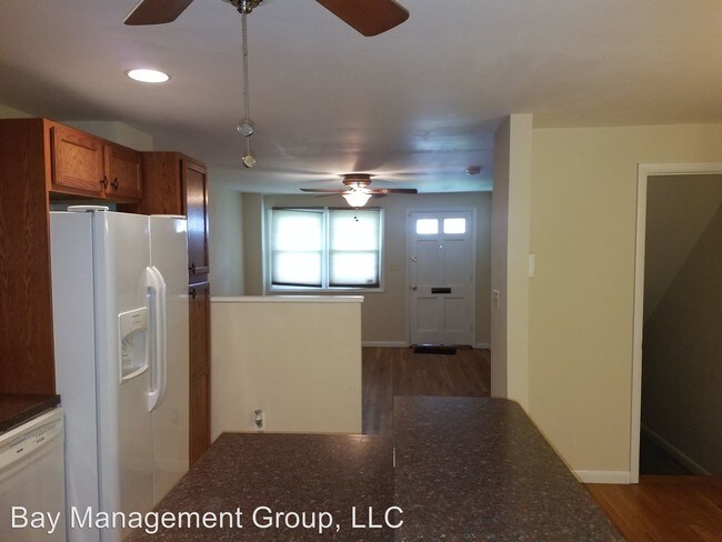 Building Photo - 3 br, 1 bath House - 8163 Del Haven Rd